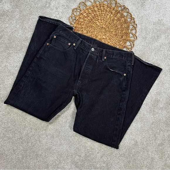Levi’s 501 Men’s Black Wash Original Fit Button Fly Straight Jeans Size 34x30 - Picture 1 of 16
